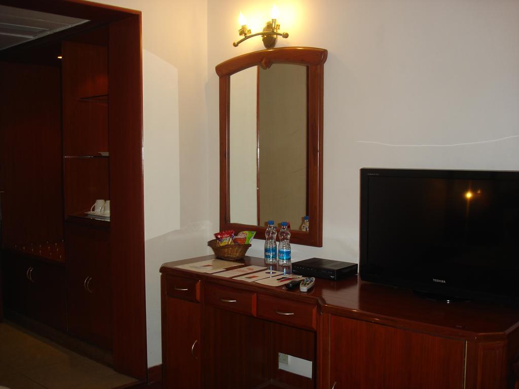 J'S Inn New Delhi Buitenkant foto