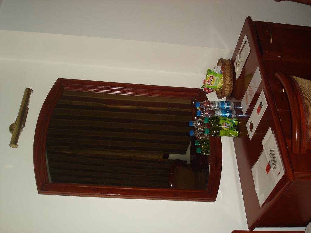 J'S Inn New Delhi Buitenkant foto