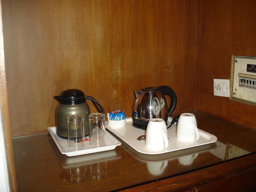 J'S Inn New Delhi Buitenkant foto