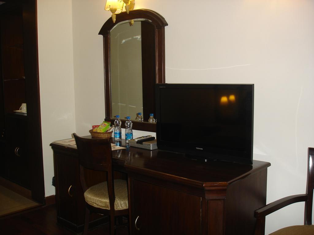 J'S Inn New Delhi Buitenkant foto