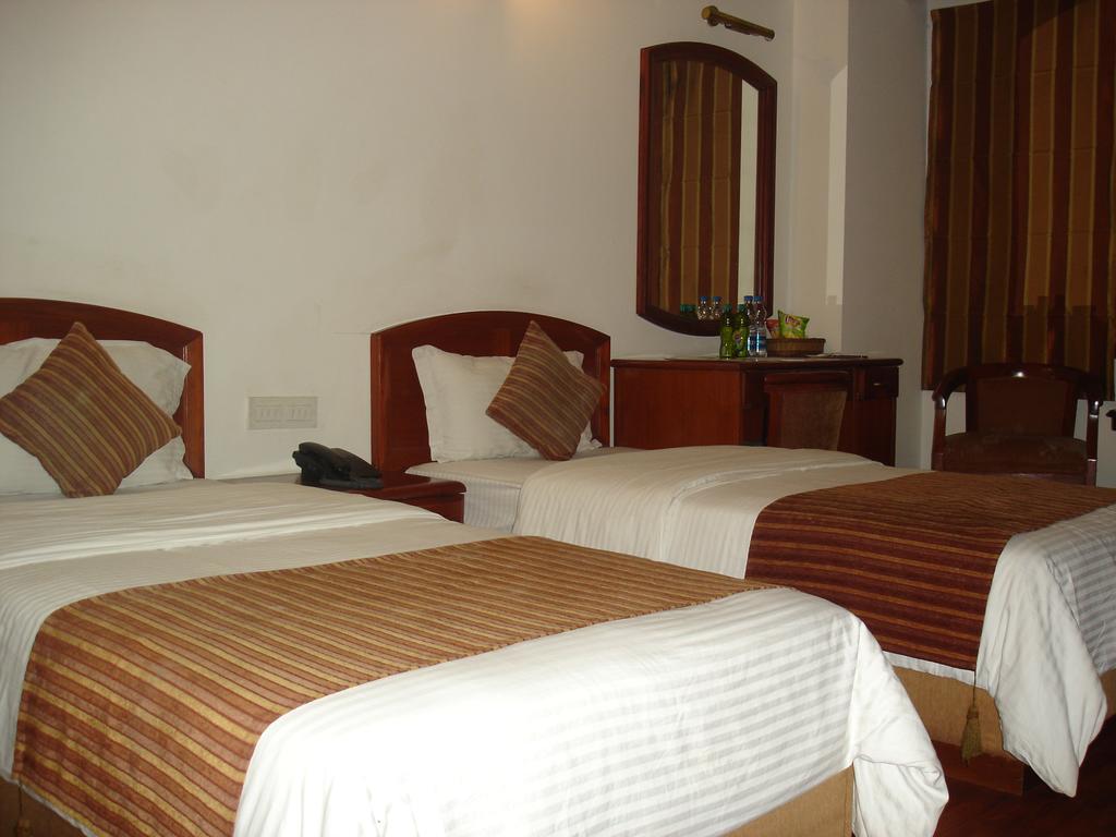 J'S Inn New Delhi Buitenkant foto