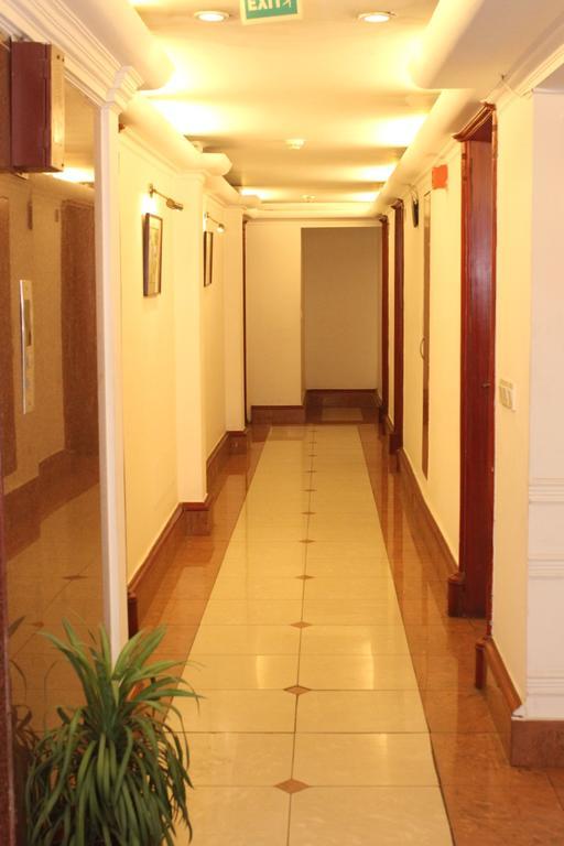 J'S Inn New Delhi Buitenkant foto