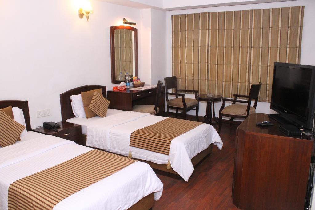 J'S Inn New Delhi Buitenkant foto